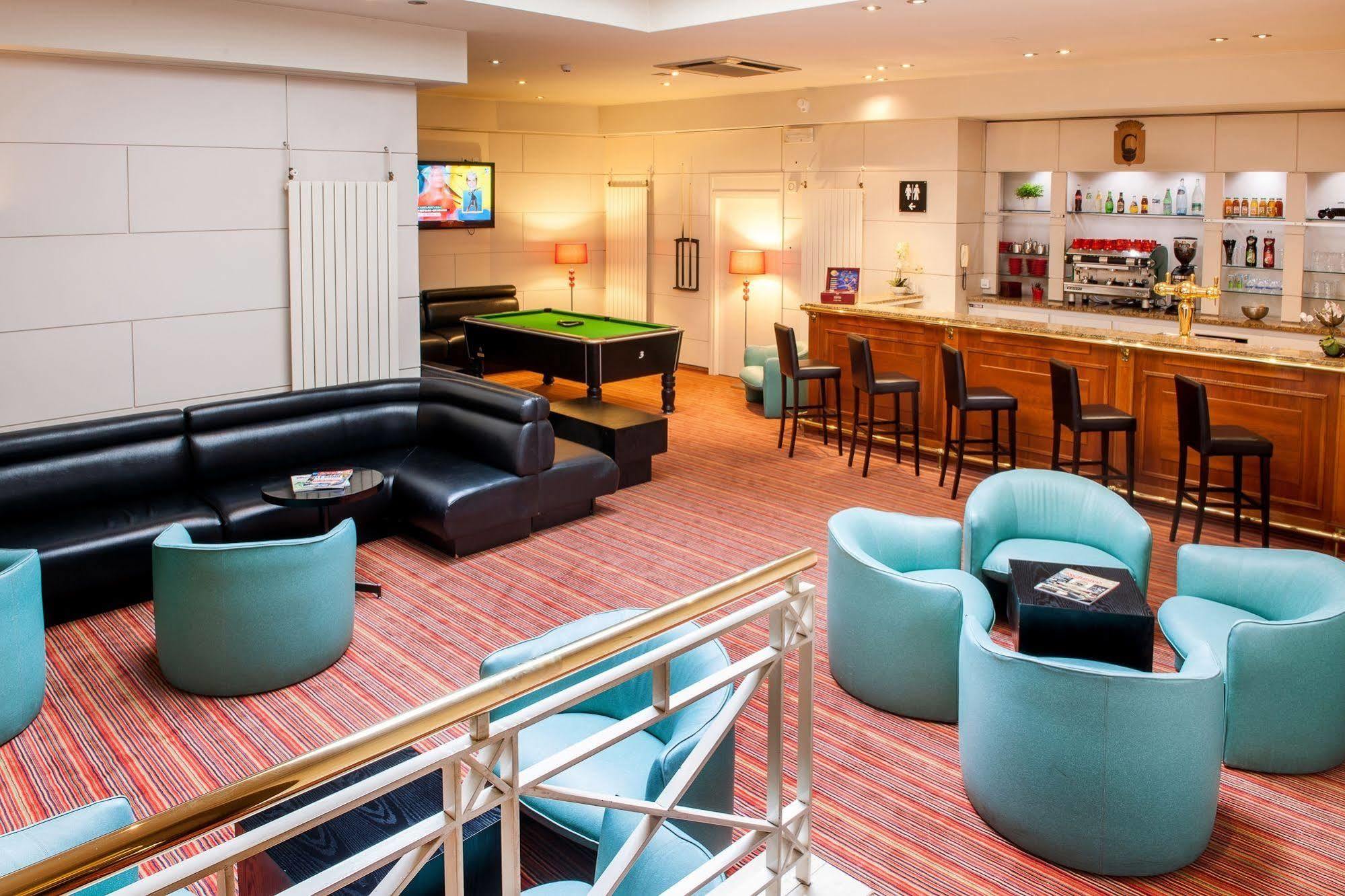 לורדה Hotel Continental מראה חיצוני תמונה